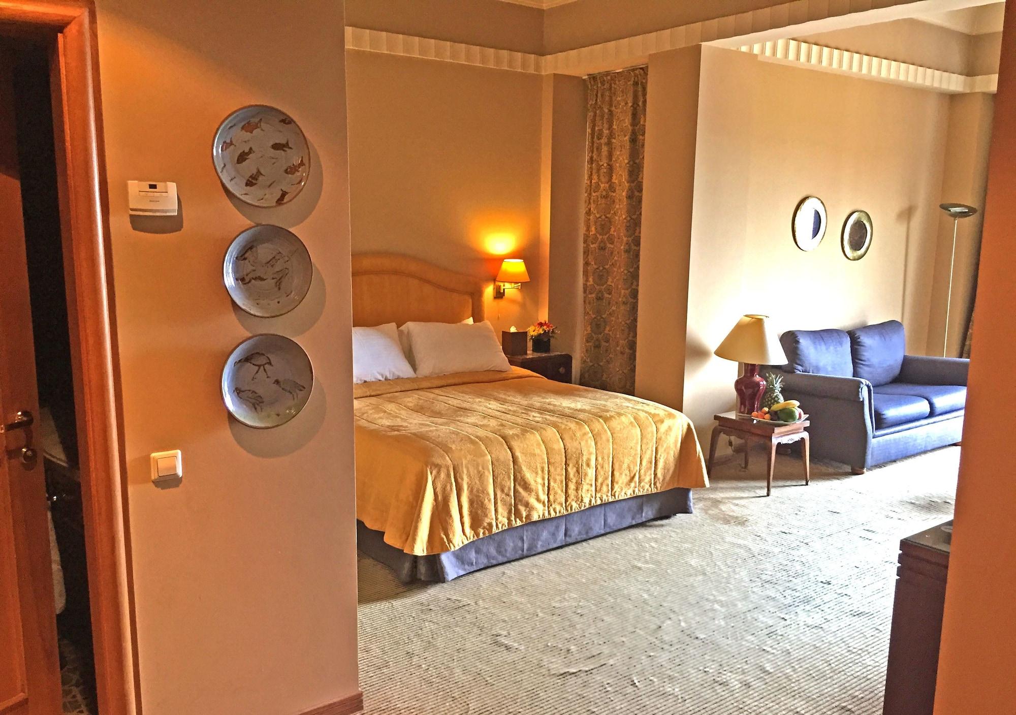 Warwick Palm Beach Hotel Бейрут Екстер'єр фото