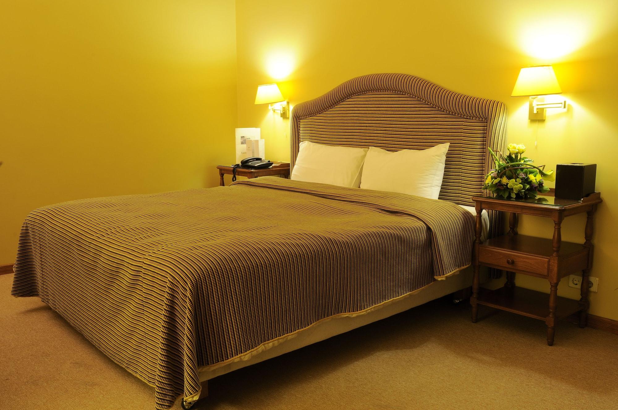 Warwick Palm Beach Hotel Бейрут Екстер'єр фото